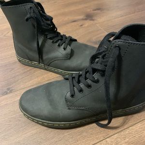 Men’s size 9 Dr. Marten’s waxed canvas boot